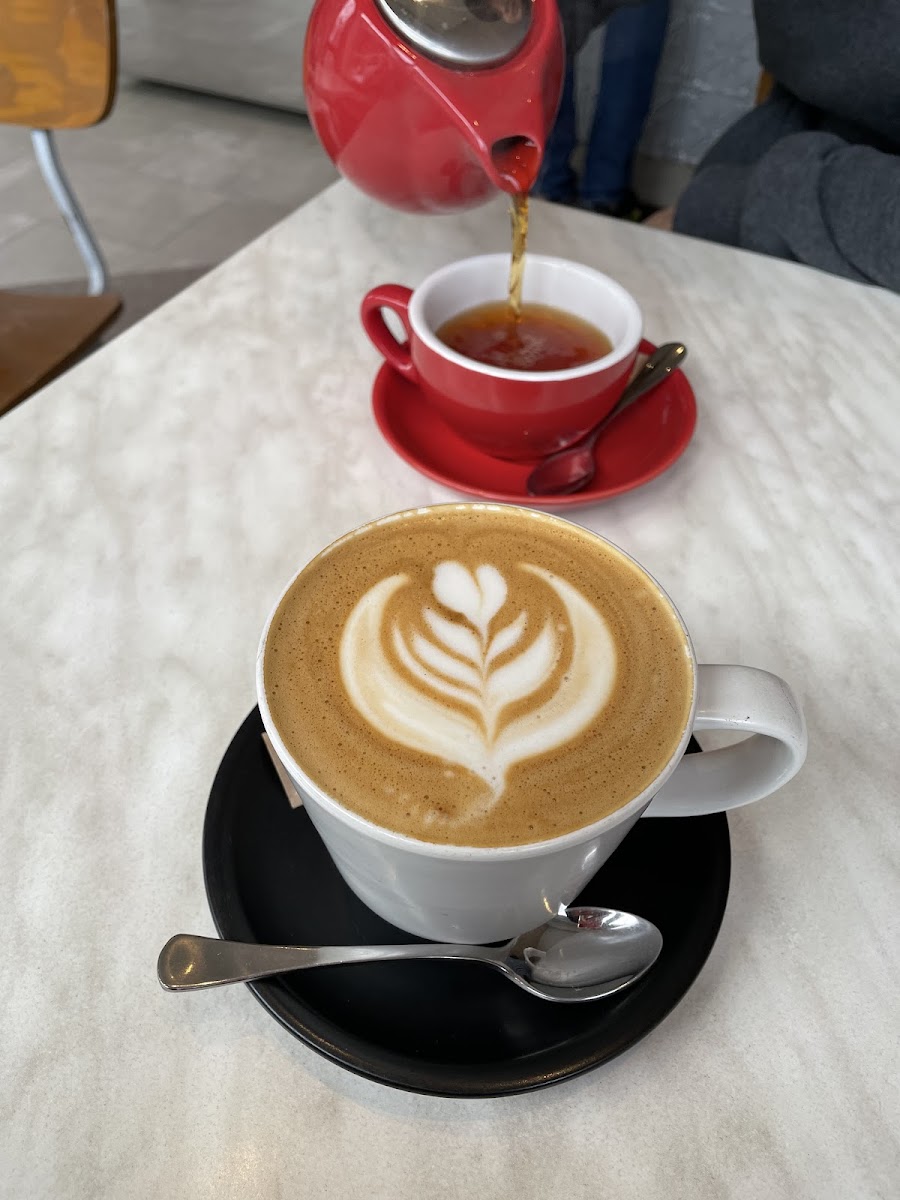 8 Layers Cafe Photos 2